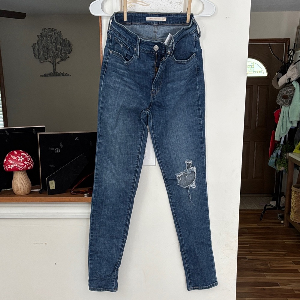 Levi's Dark Blue Skinny Jeans